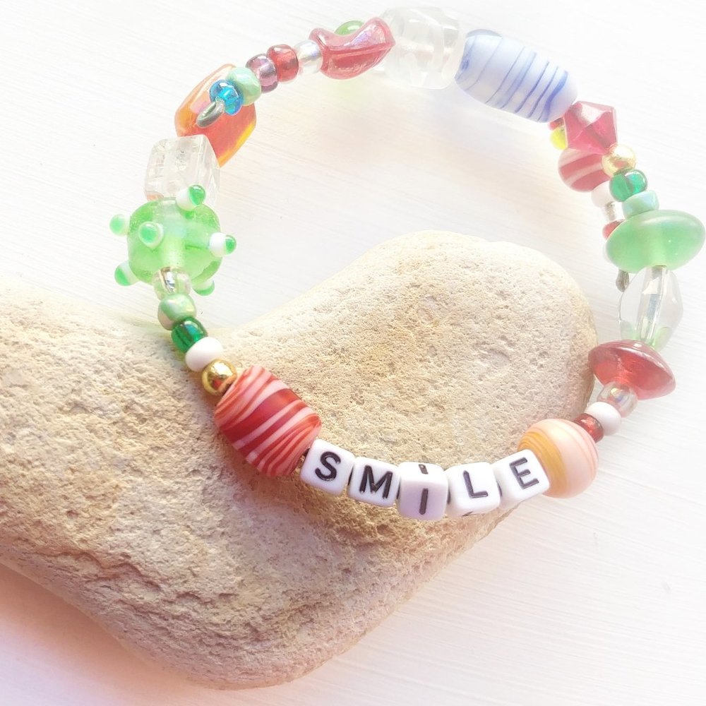 VSCO Girl Inspired Beaded Bracelet - SMILE